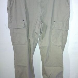 Duluth Trading Co Men's Beige Cargo Pants